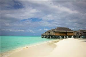Ở Maldives, ngoài biển thì có gì?